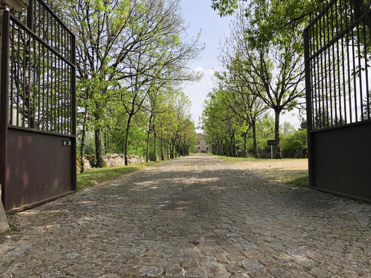 לינה וארוחת בוקר Caylus Domaine De Monplaisir מראה חיצוני תמונה